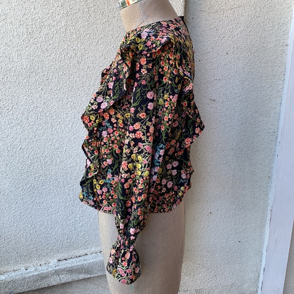 NWOT Zara gorgeous floral blouse w/ a beautiful backing. Stunning floral colors! - Picture 5 of 11